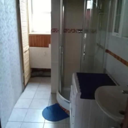 Guenstige لبسيا